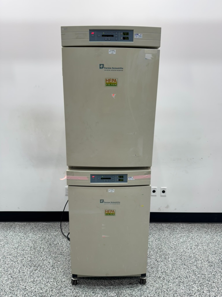 Image of Forma Scientific Model 3110 Double Stacked CO2 Water Jacketed Incubators